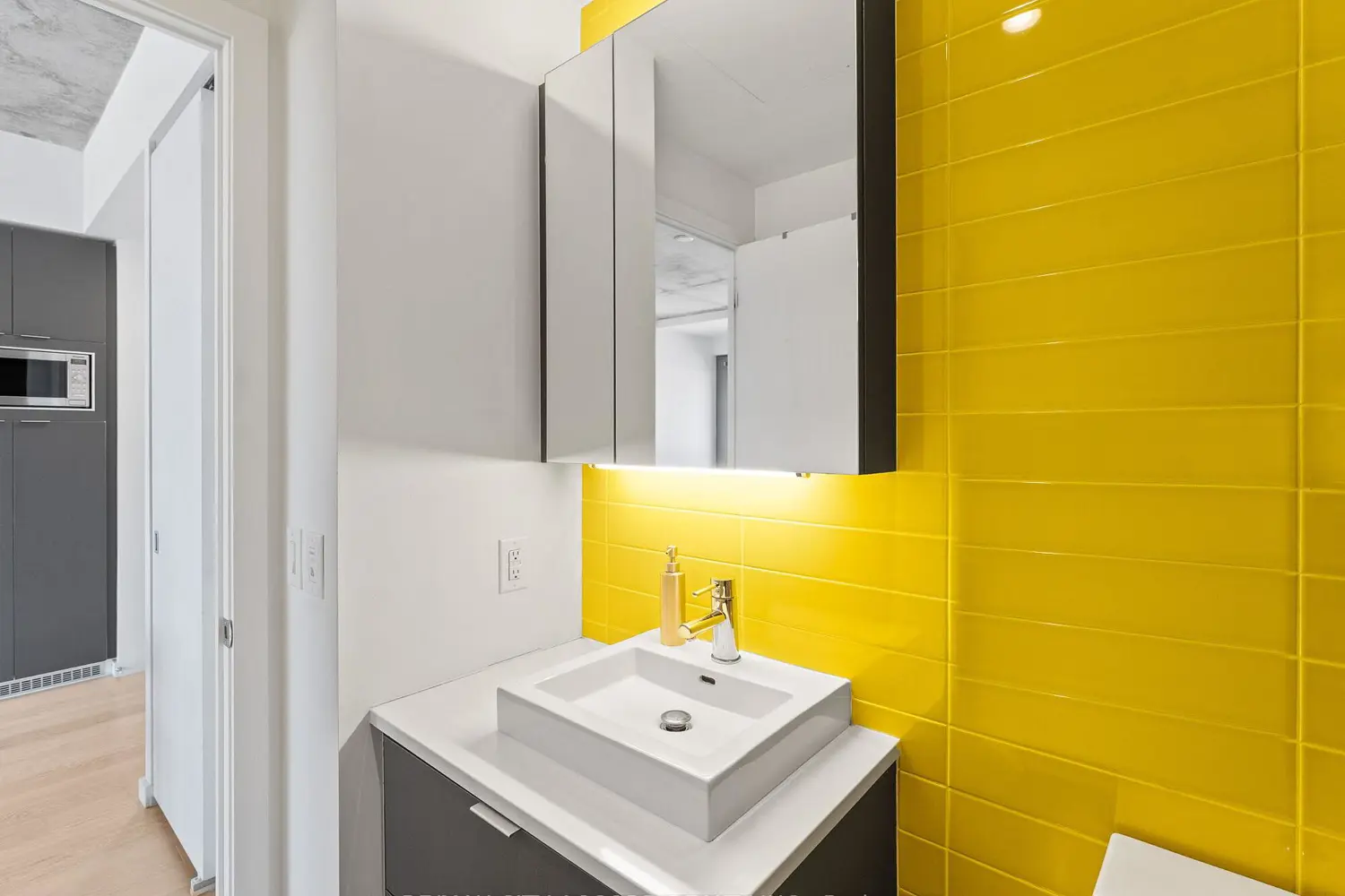 Additional image 10 of 170 Bayview Avenue 305