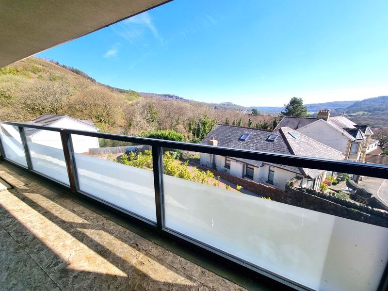 Additional image 9 of 6 bed detached house for salePenrhiw Lane, Machen CF83