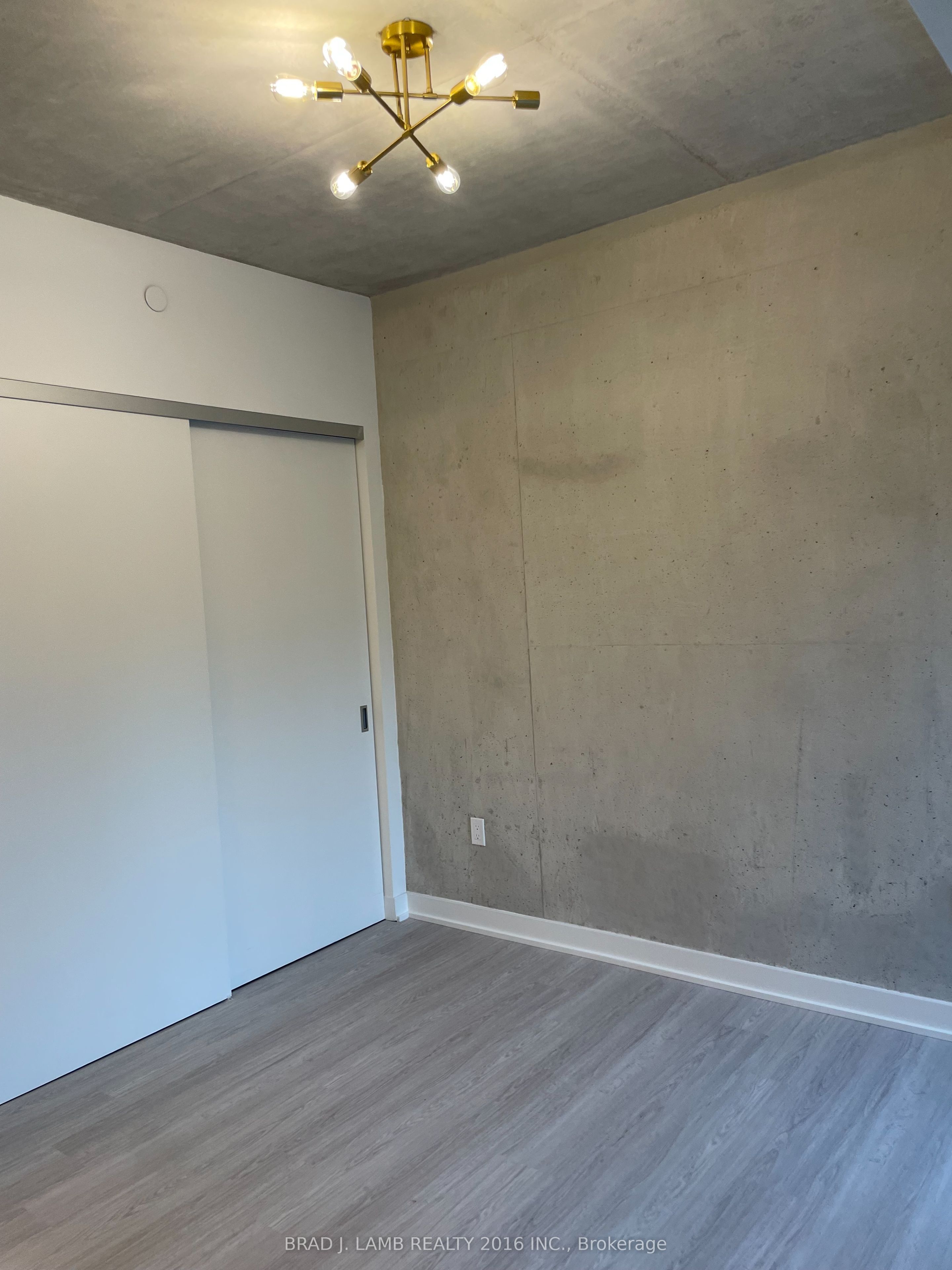 Additional image 5 of 2005-284 King Street, Toronto, ON, M5A 1K4