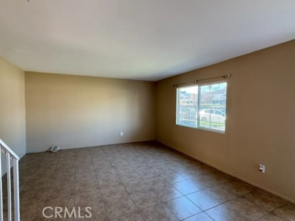 Additional image 4 of 249 E Jackson St Unit C, Rialto, CA 92376