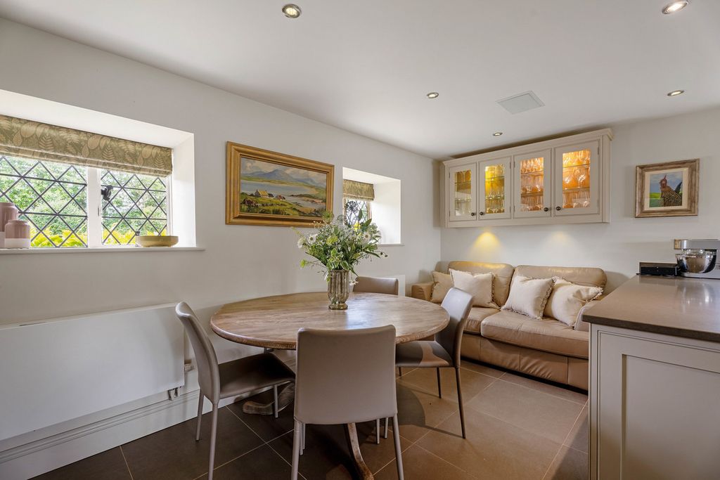 Additional image 5 of 7 bed detached house for saleBroughton Green Droitwich, Worcestershire WR9