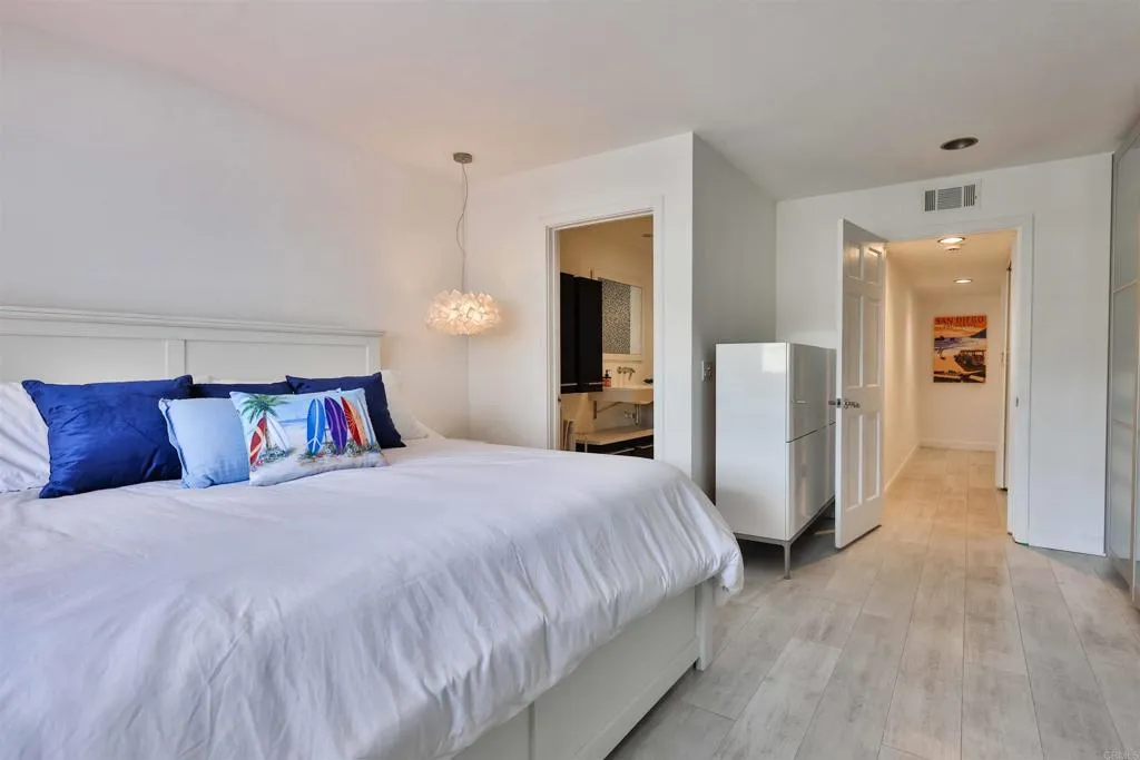 Additional image 16 of 942 D Avenue Unit B, Coronado, CA 92118