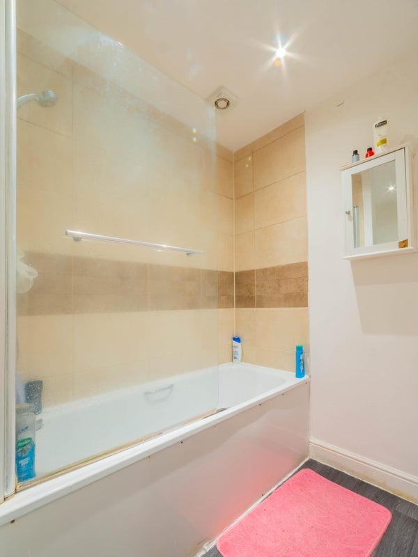 Additional image 7 of Room in a Shared House, Cannon St Rd, E1, N1 7GU