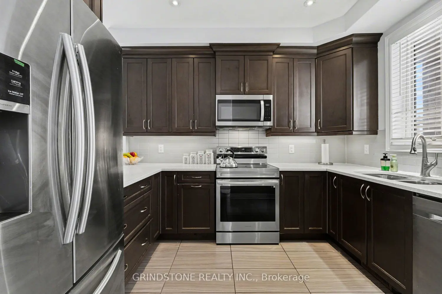 Additional image 9 of 64 Watershield Ridge