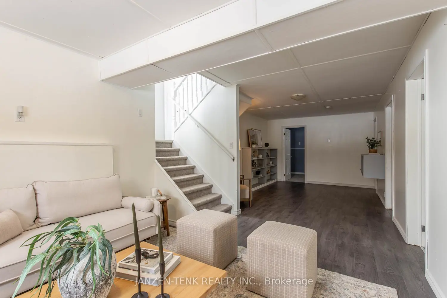 Additional image 15 of 56092 Calton Line