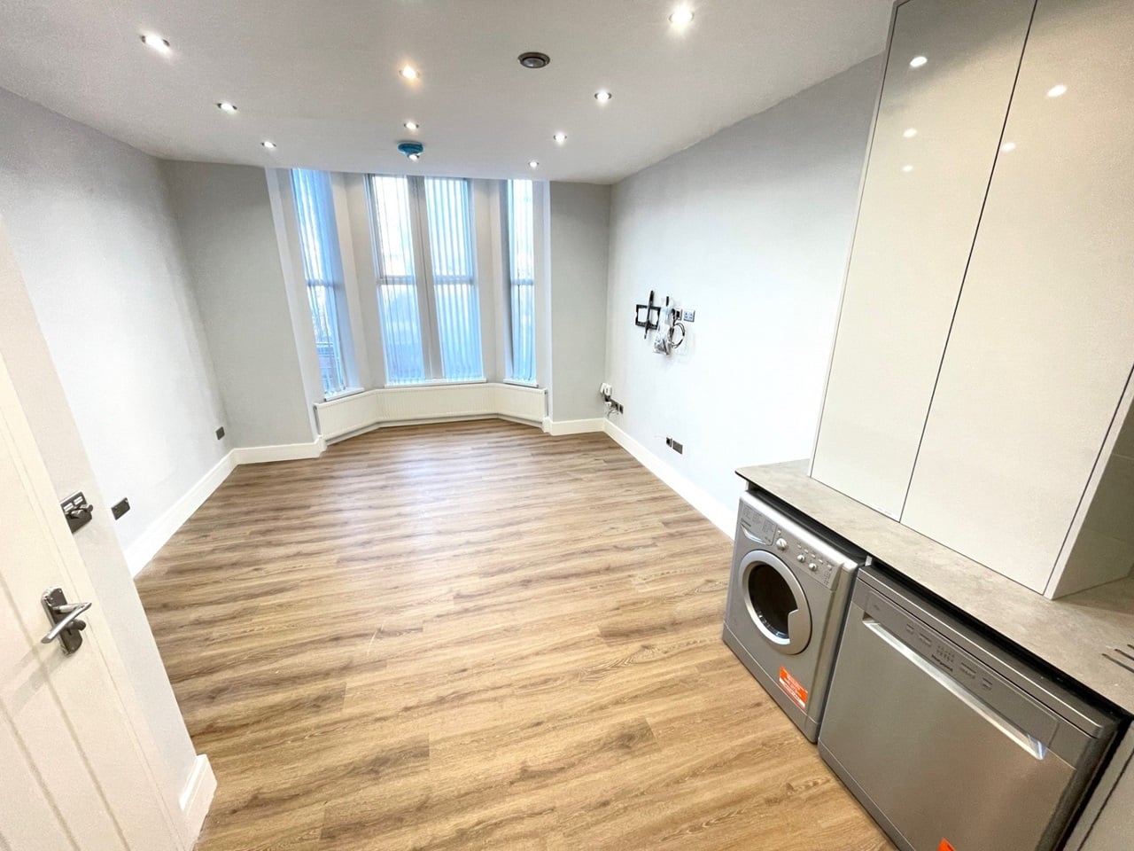 Additional image 3 of 1 Bed Flat, Stanmore Road, B16, N1 7GU