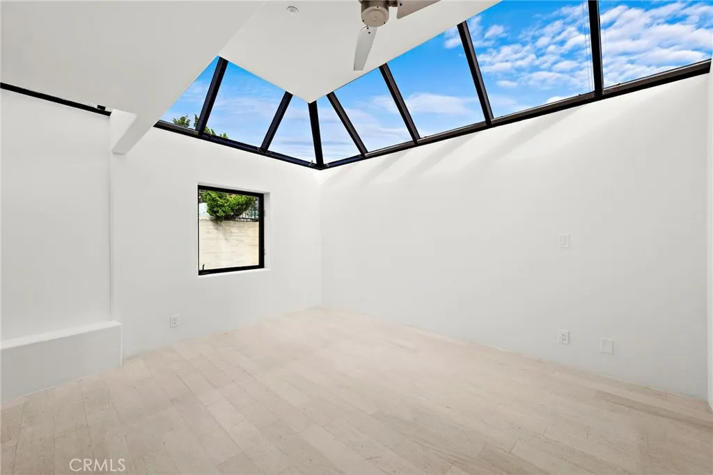 Additional image 20 of 715 Ocean Front, Laguna Beach, CA 92651