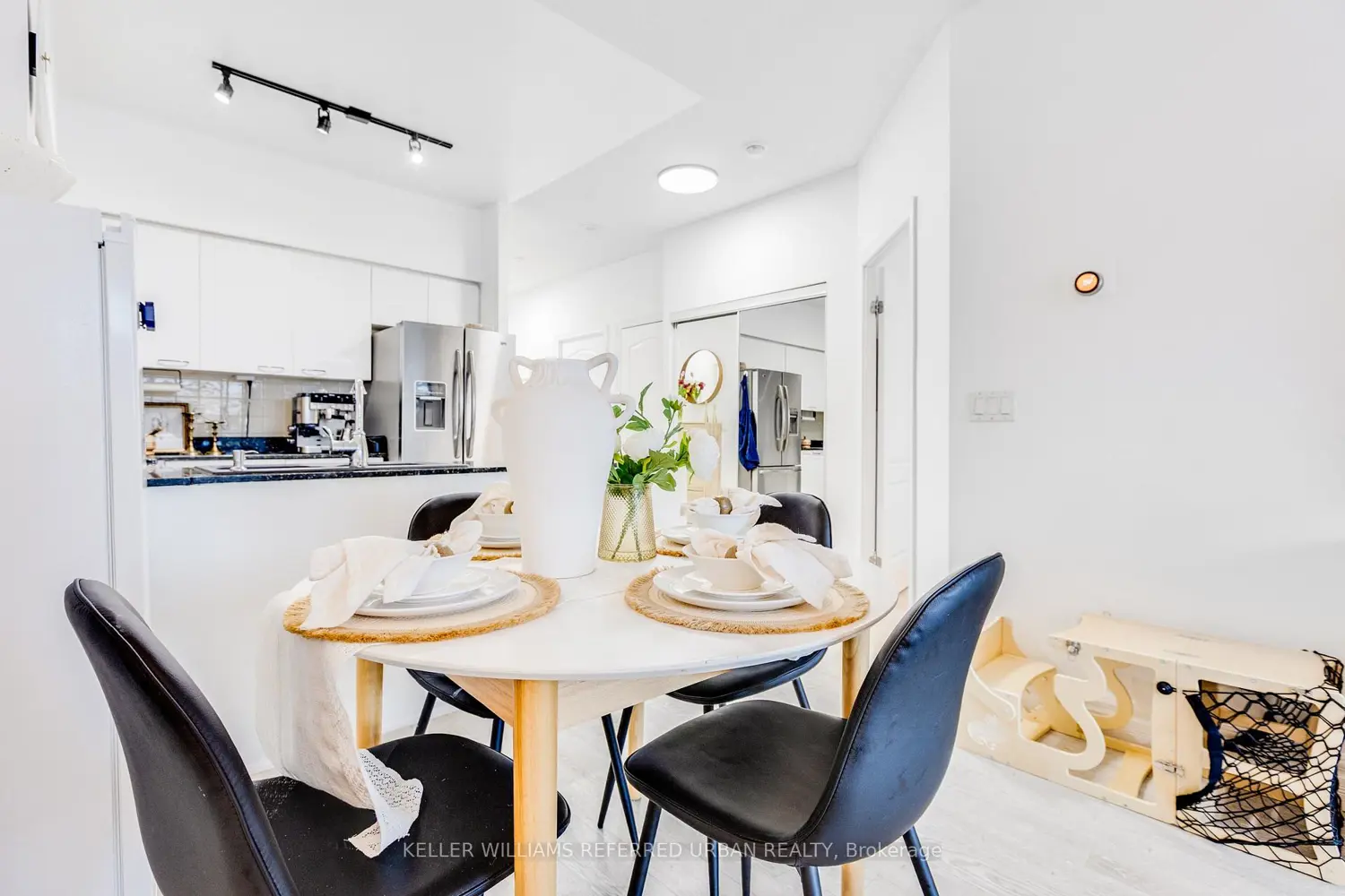 Additional image 8 of 48 Suncrest Boulevard 116