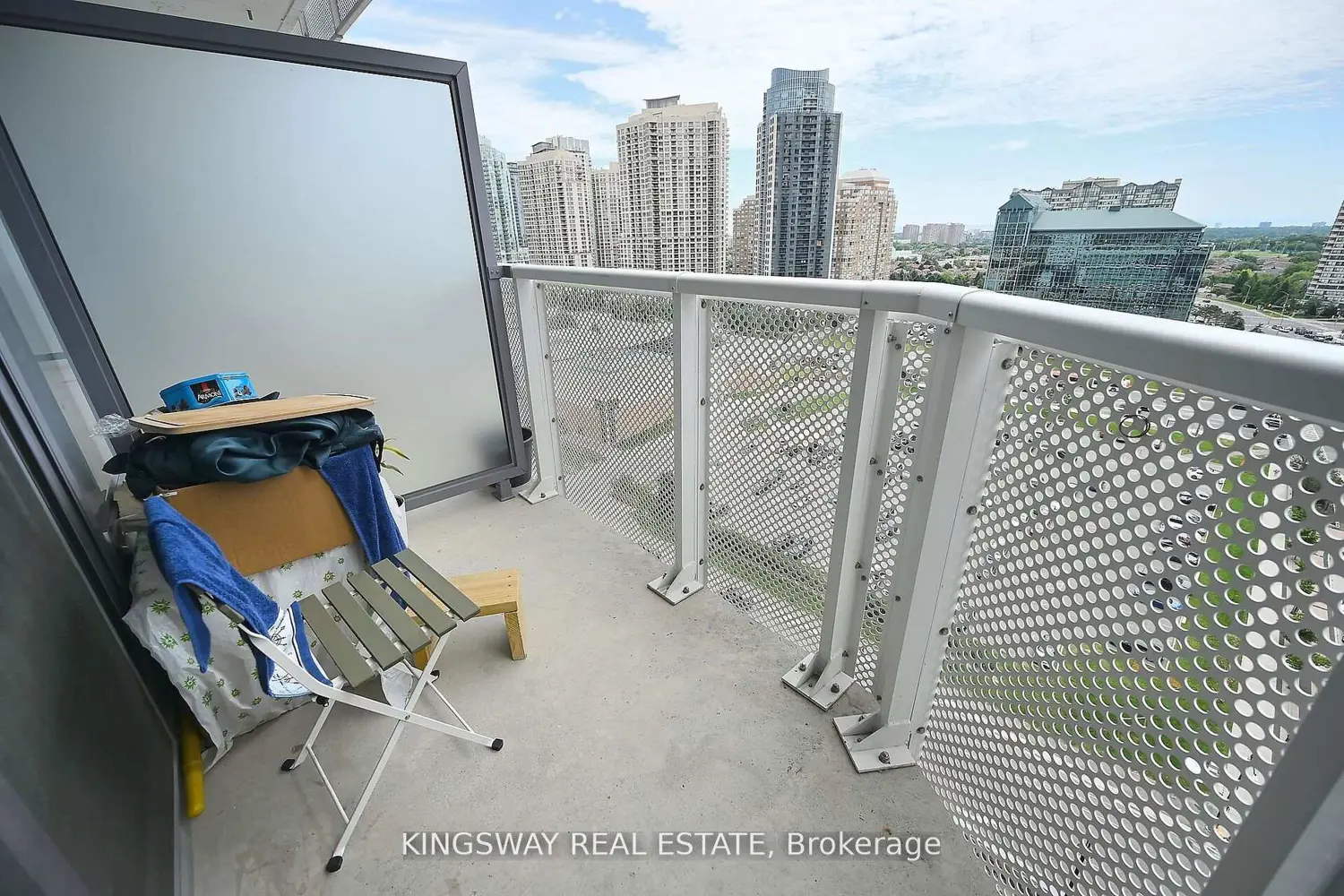 Additional image 16 of 4065 Confederation Parkway 1410