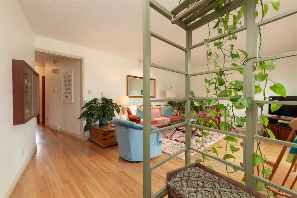 Additional image 5 of 222 27 Street S, Lethbridge, AB, T1J 3R6