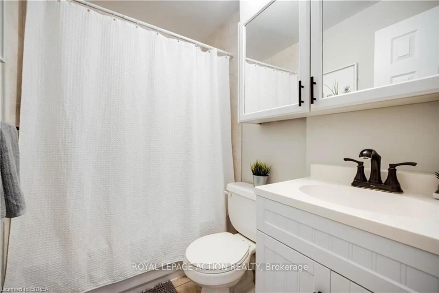 Additional image 11 of 793 Colborne Street 304