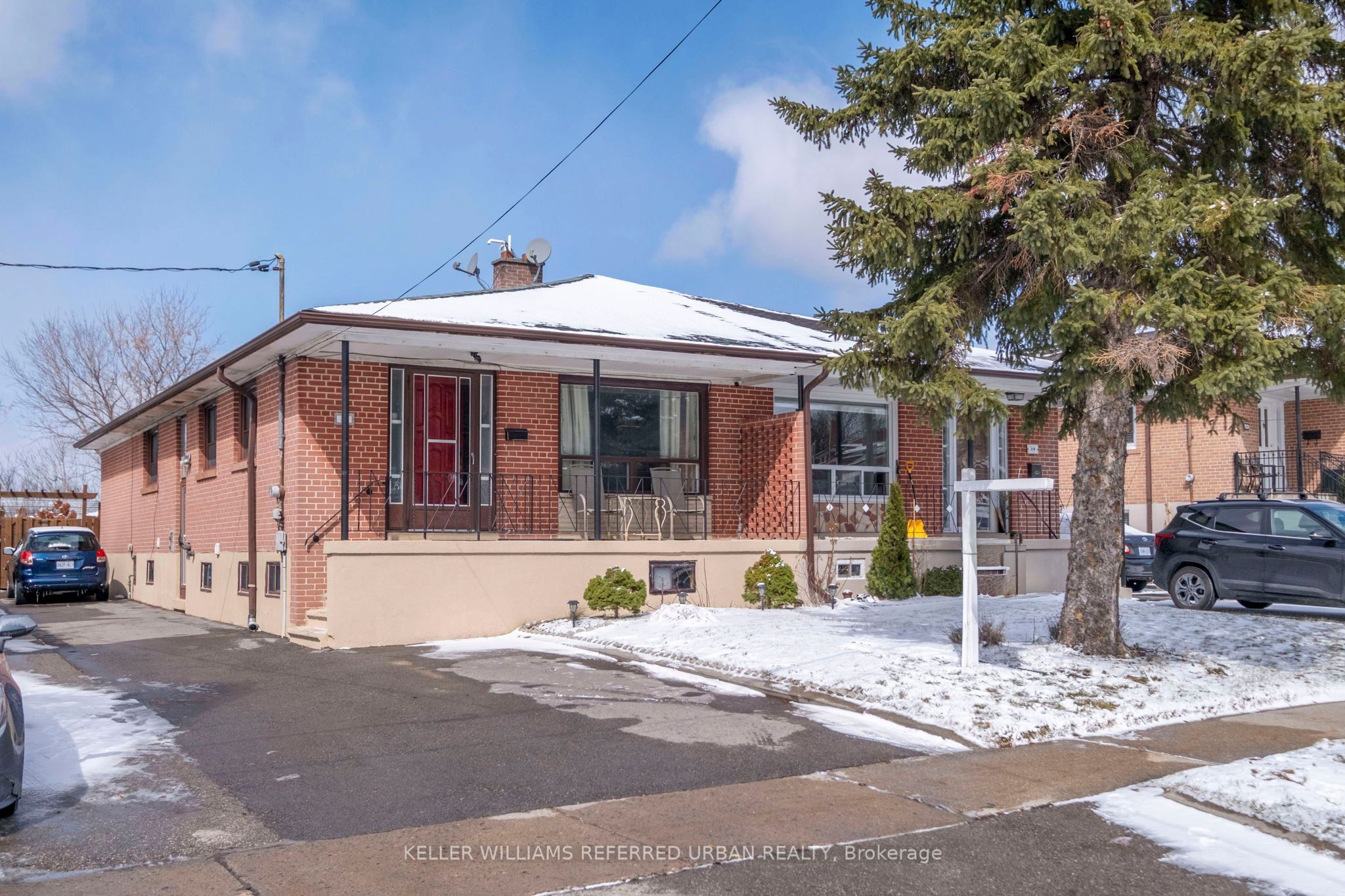 36 Hucknall Road, Toronto, ON, M3J 1V8