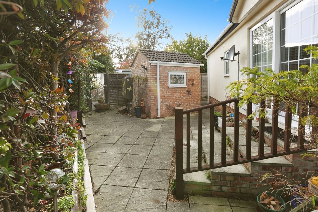 Additional image 15 of 2 bed mobile/park home for saleShamblehurst Lane South, Hedge End, Southampton SO30
