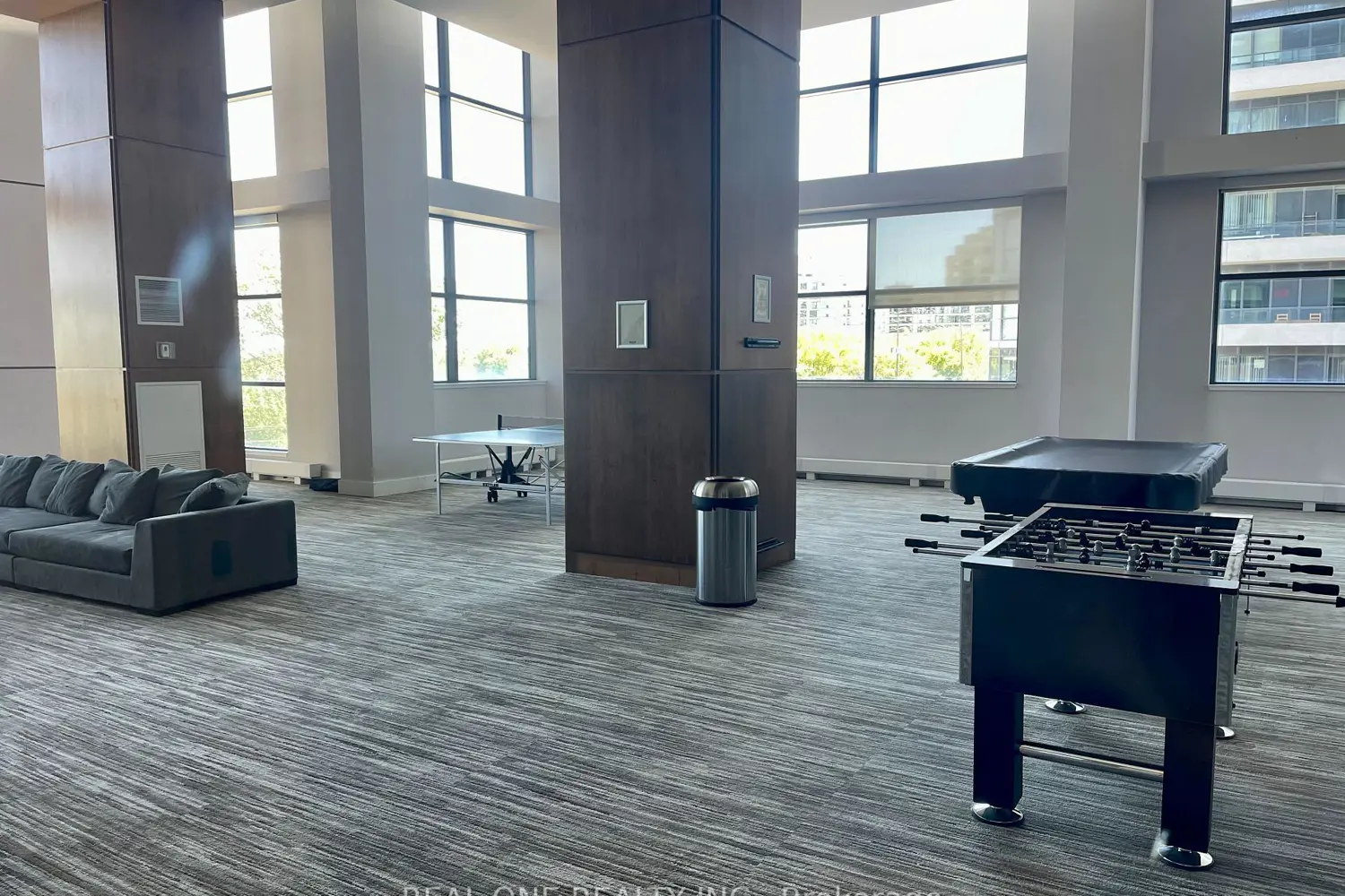 Additional image 13 of 2220 Lakeshore Boulevard 809