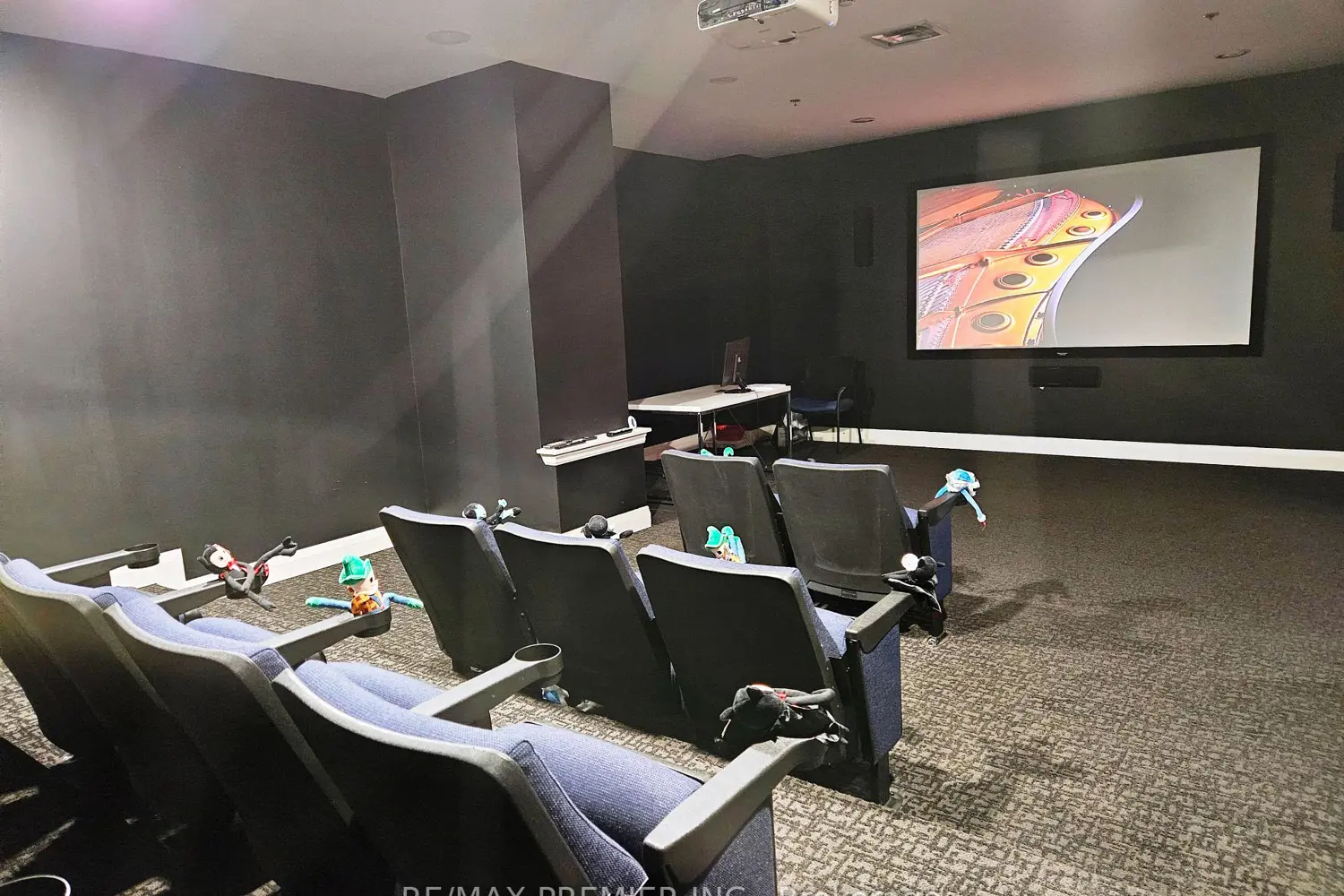 Additional image 19 of 12 Woodstream Boulevard 919