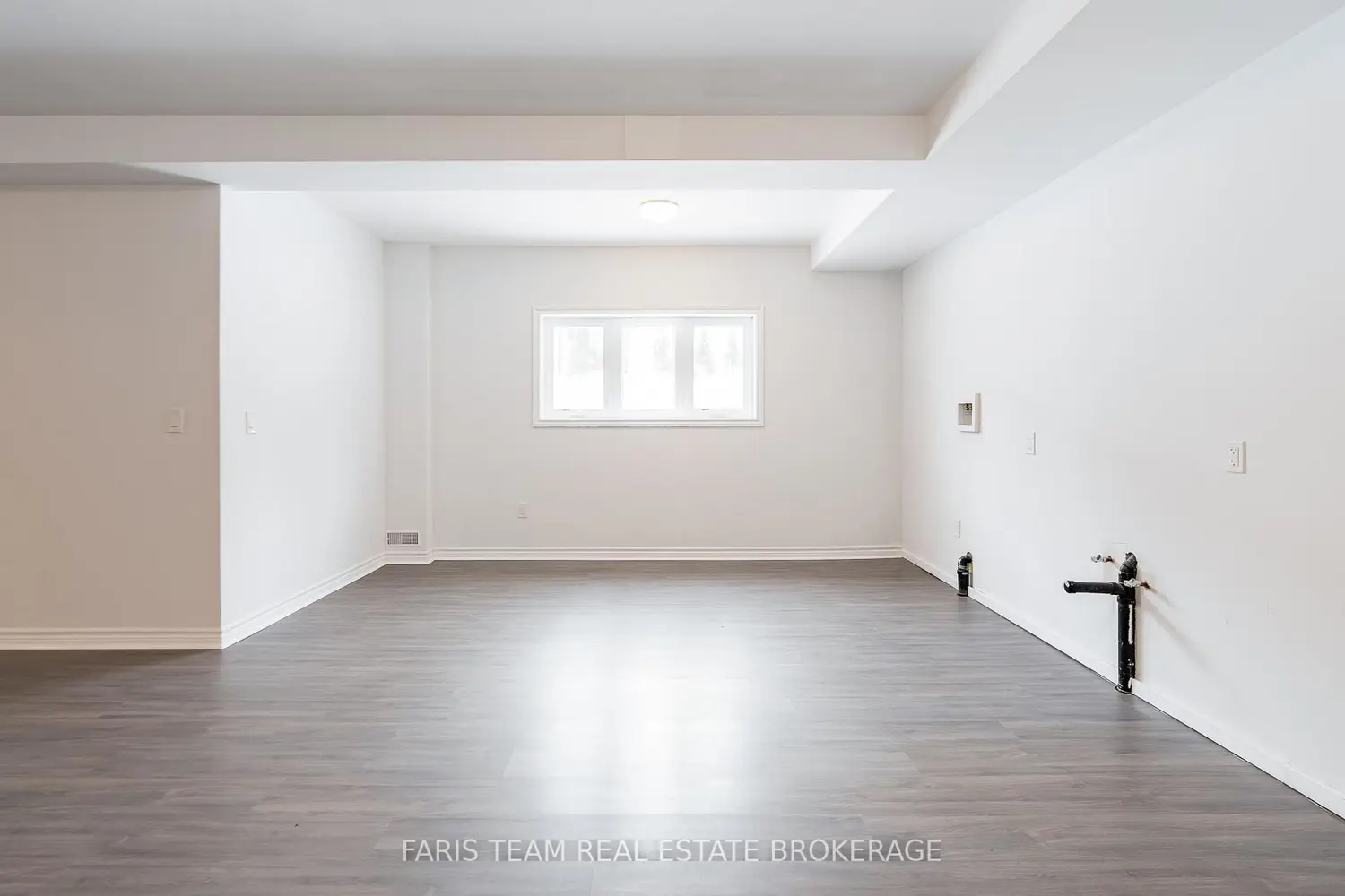 Additional image 15 of 50 Breithaupt Crescent