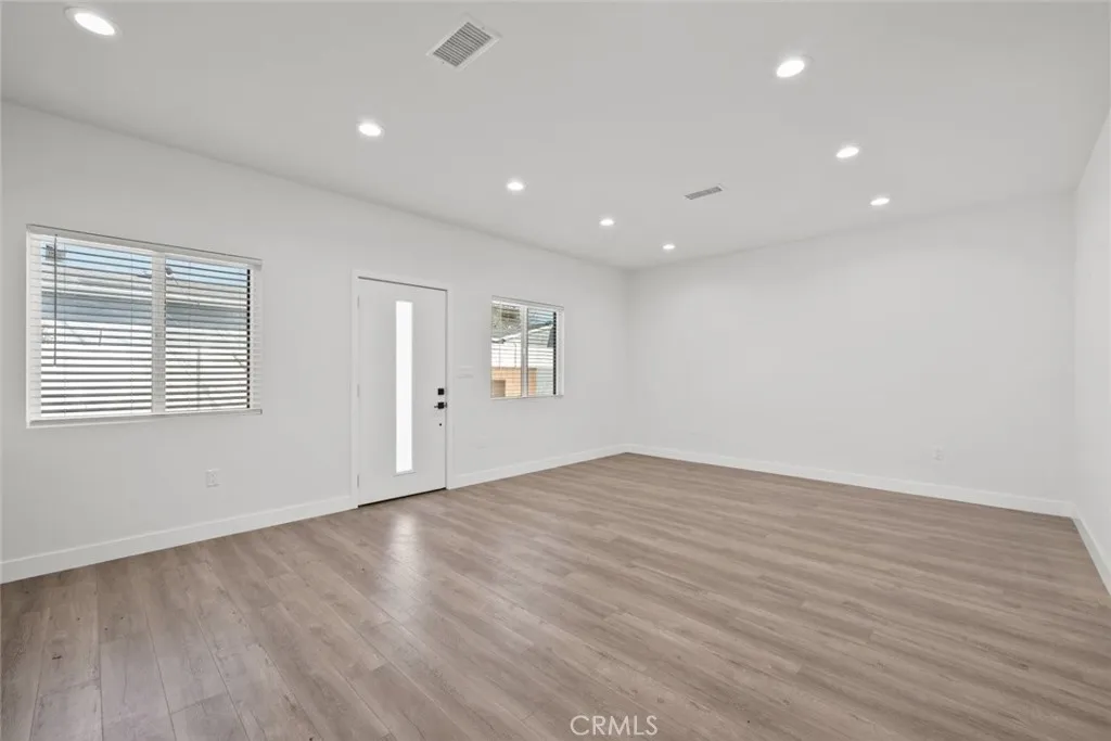 Additional image 6 of 8443 Colbath Avenue, Panorama City, CA 91402