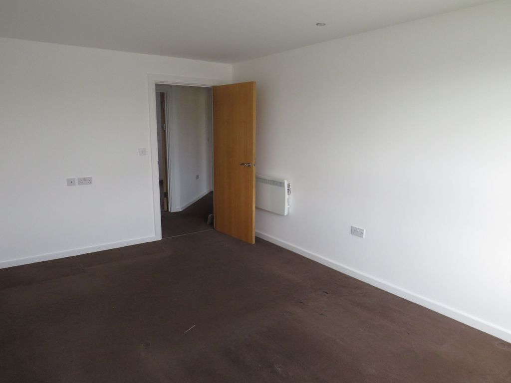 Additional image 10 of 3 bed flat for saleFlat, Cwrt Westfa, Pentre Doc Y Gogledd, Llanelli SA15