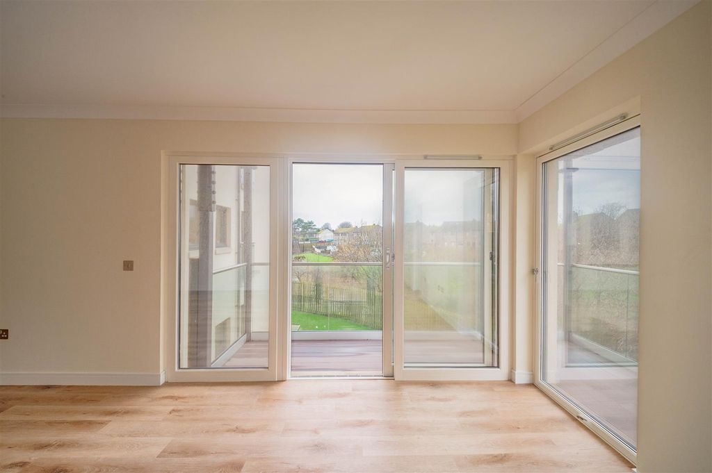 Additional image 5 of 3 bed flat for saleMortimer Street, Monifieth DD5