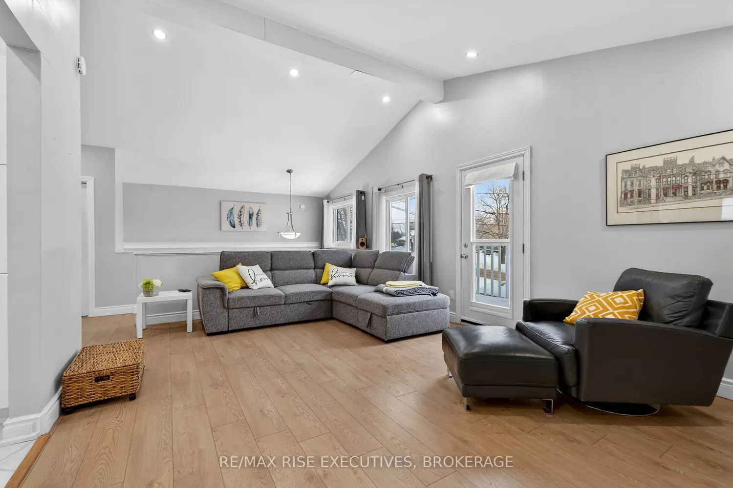 Additional image 4 of 1302 Montreal Street