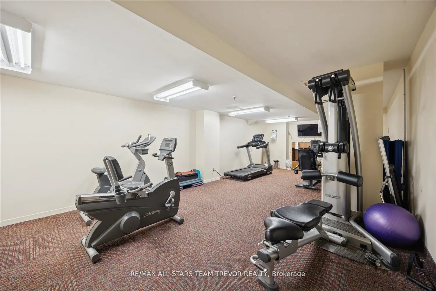 Additional image 20 of 250 Davis Drive 204