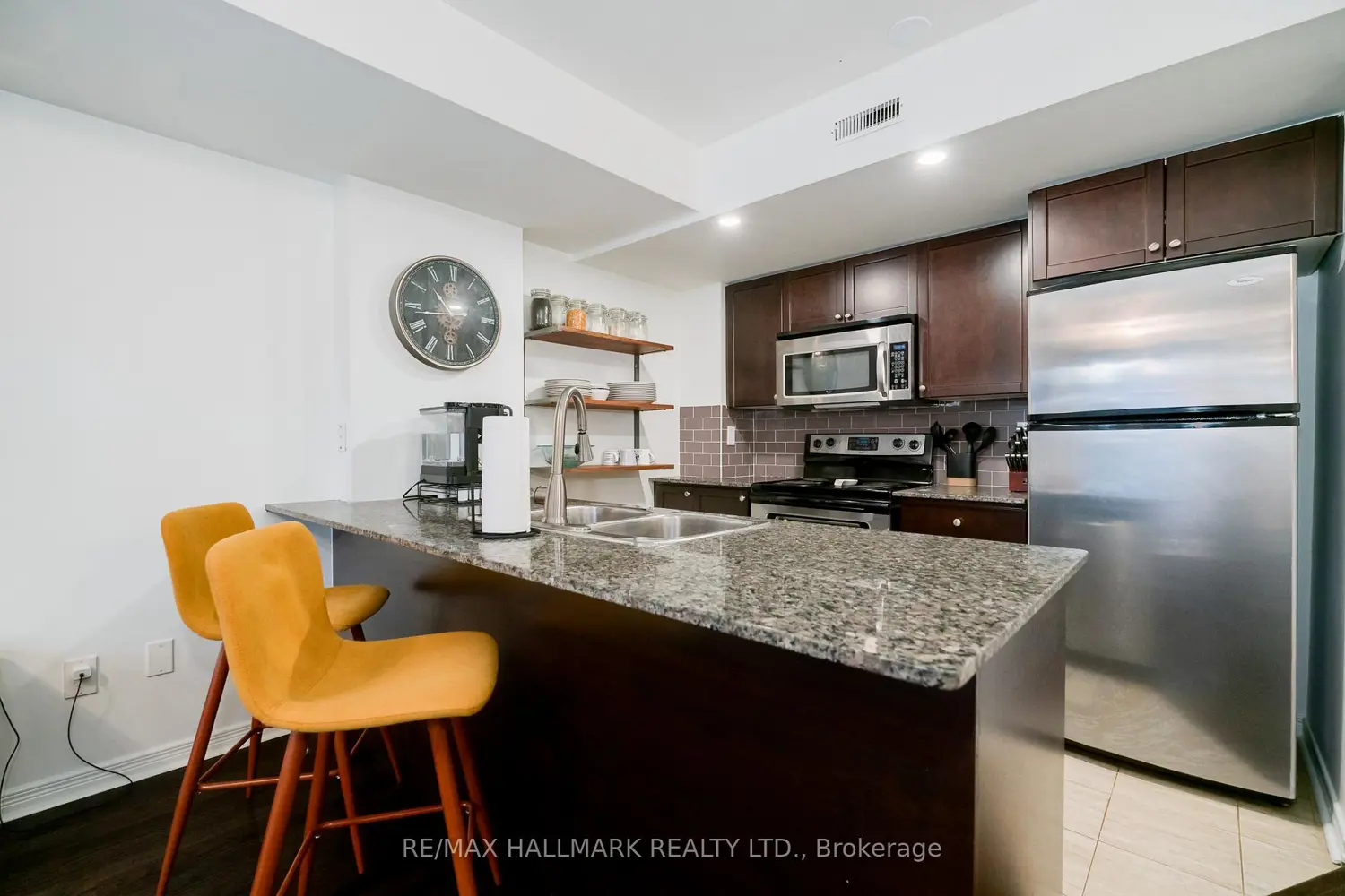 Additional image 6 of 20 Foundry Avenue 113