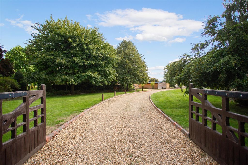 Additional image 18 of 6 bed detached house for saleManningford Abbots, Pewsey, Wiltshire SN9