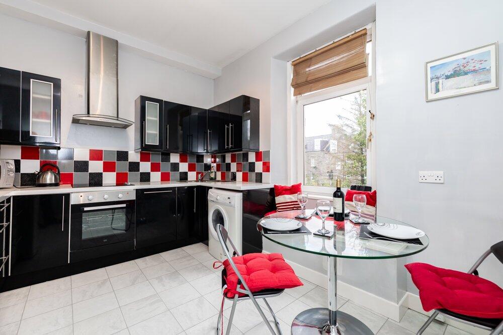 Additional image 2 of Esslemont Avenue, Aberdeen, AB25