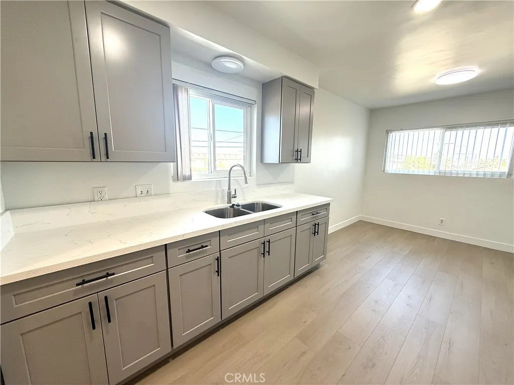 Additional image 9 of 11601 Birch Avenue Unit C, Hawthorne, CA 90250