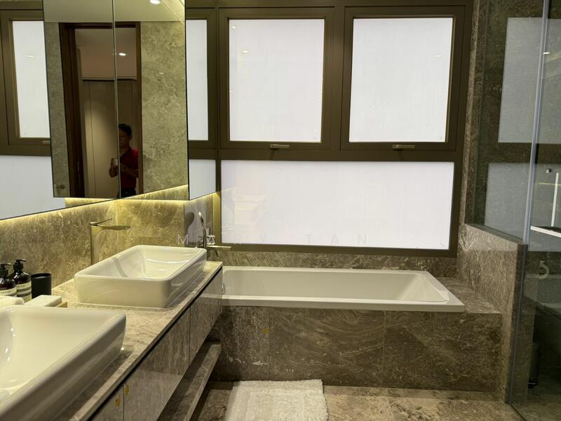 6 Robin Drive photo 2
