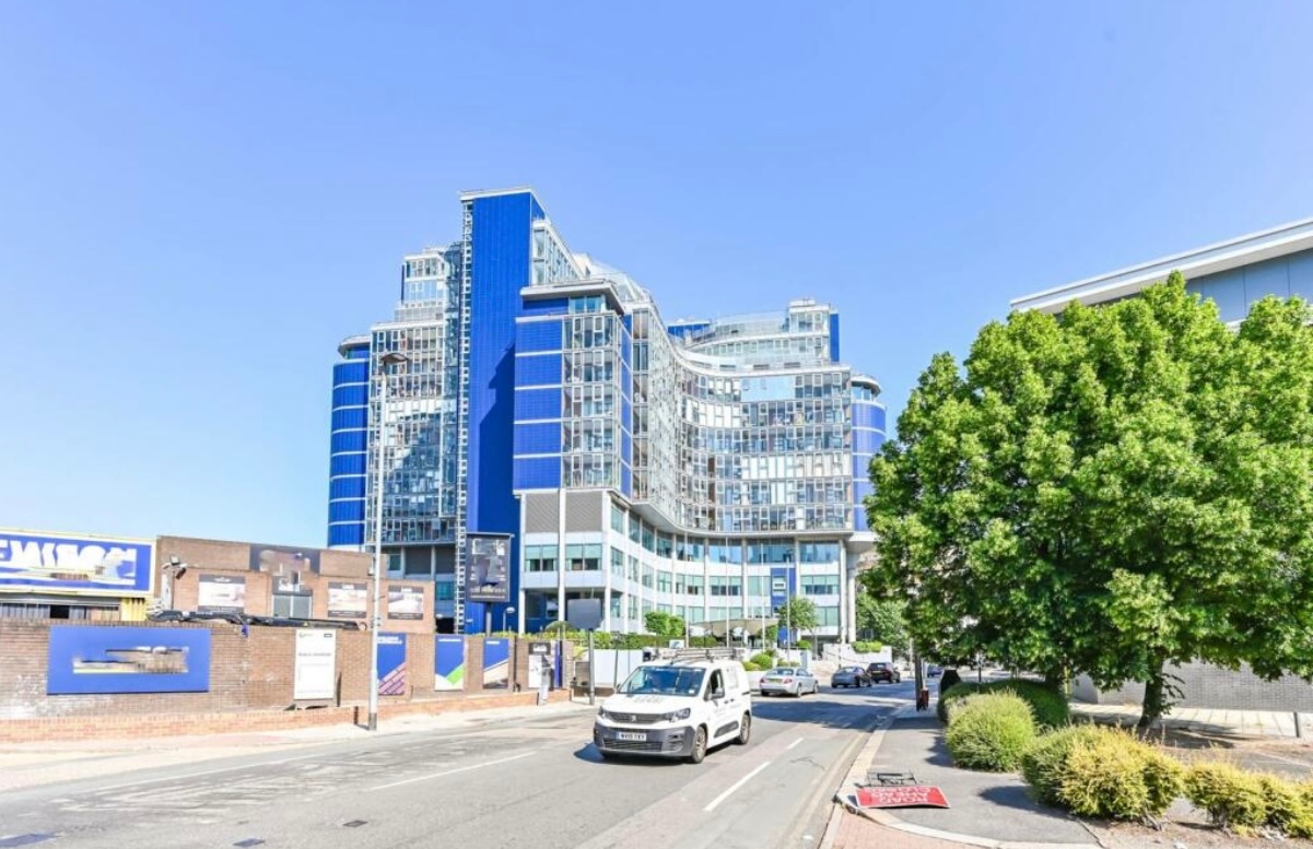 Additional image 13 of 2 Bed Flat, Falcon Wharf, SW11, N1 7GU