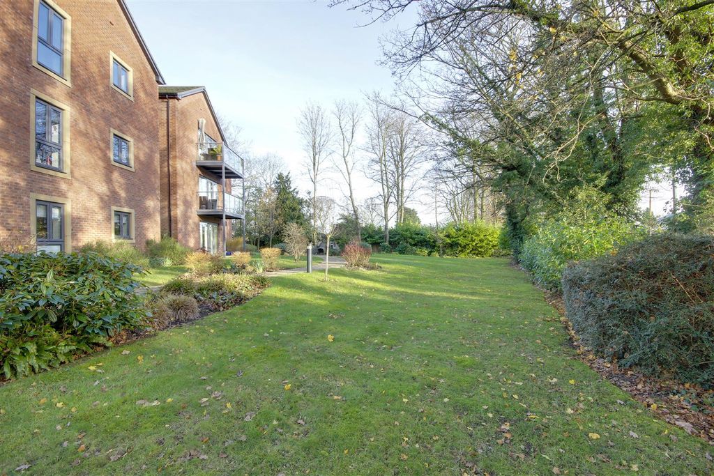 Additional image 13 of 2 bed flat for saleStapleton Court, Waller Grove, Swanland HU14