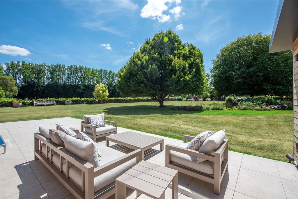 Additional image 9 of 5 bed equestrian for saleInkpen Common, Inkpen, Hungerford, Berkshire RG17