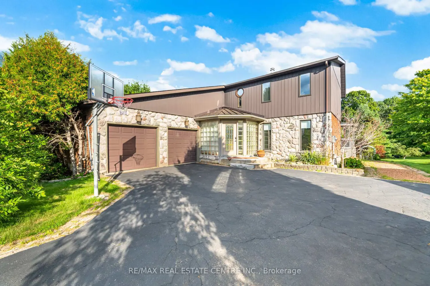 Additional image 2 of 29 Jessica Lane