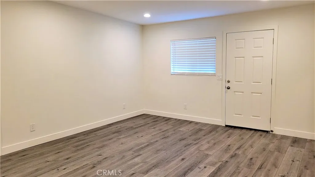 Additional image 17 of 6452 Balboa Boulevard, Lake Balboa, CA 91406