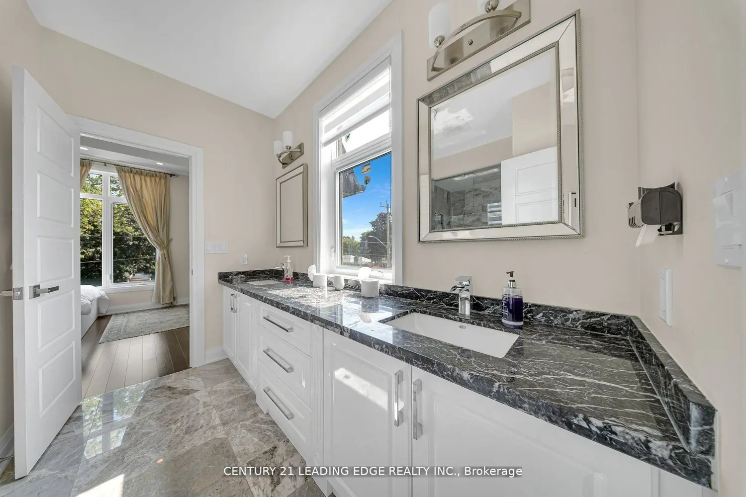 Additional image 13 of 736 Hillview Crescent