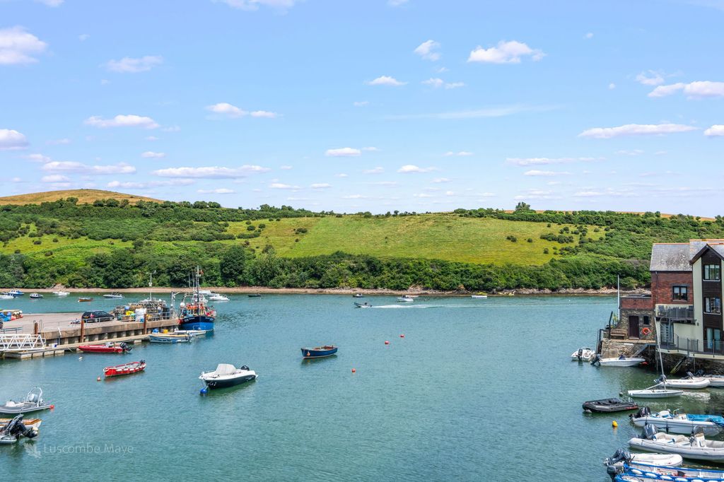Additional image 3 of 3 bed flat for saleIsland Street, Salcombe TQ8
