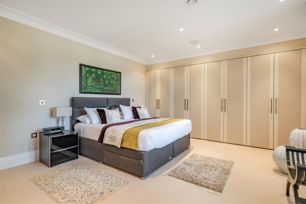 Additional image 24 of 3 bed flat for saleWoodland Way, Kingswood KT20