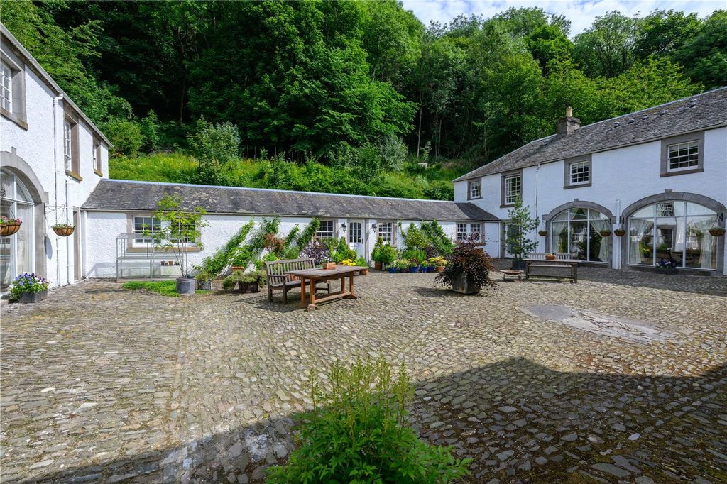 Additional image 22 of 9 bed detached house for saleThe Stables, Woodland Park, Alva, Clackmannanshire FK12