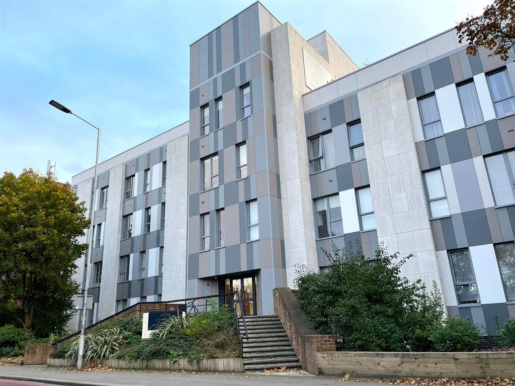 Block of flats for saleKings Road, Reading RG1