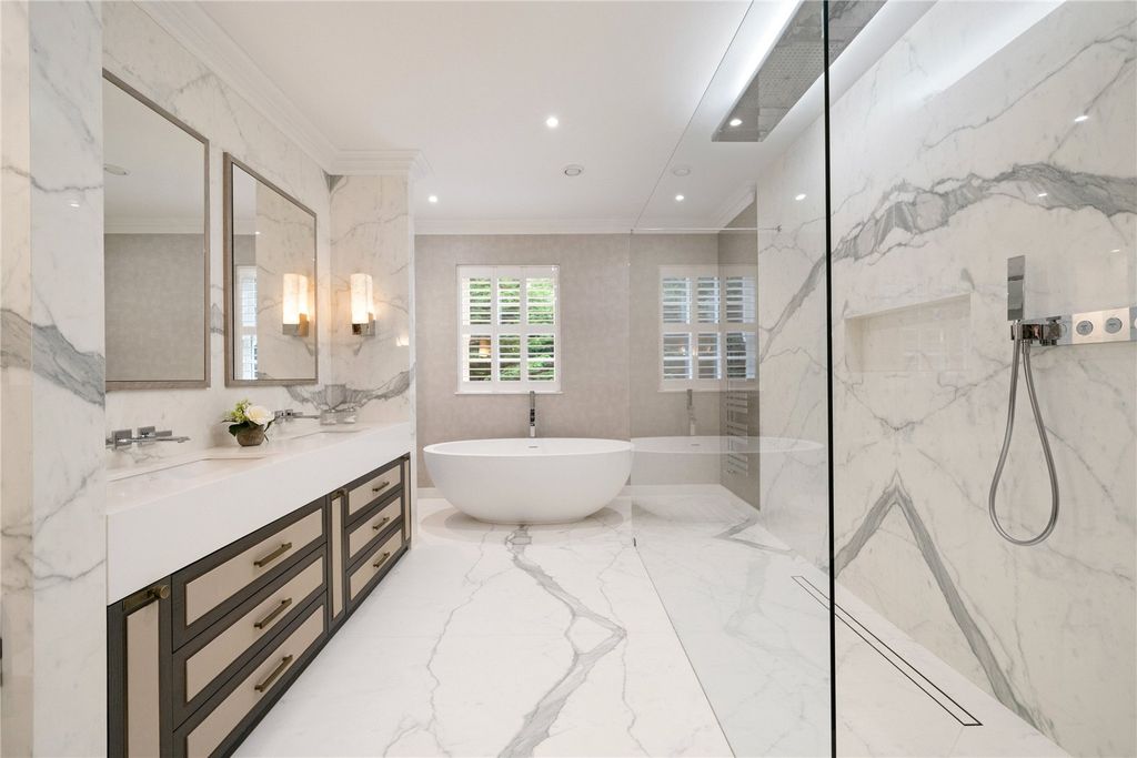 Additional image 13 of 6 bed detached house for saleHeathfield Avenue, Sunninghill, Berkshire SL5
