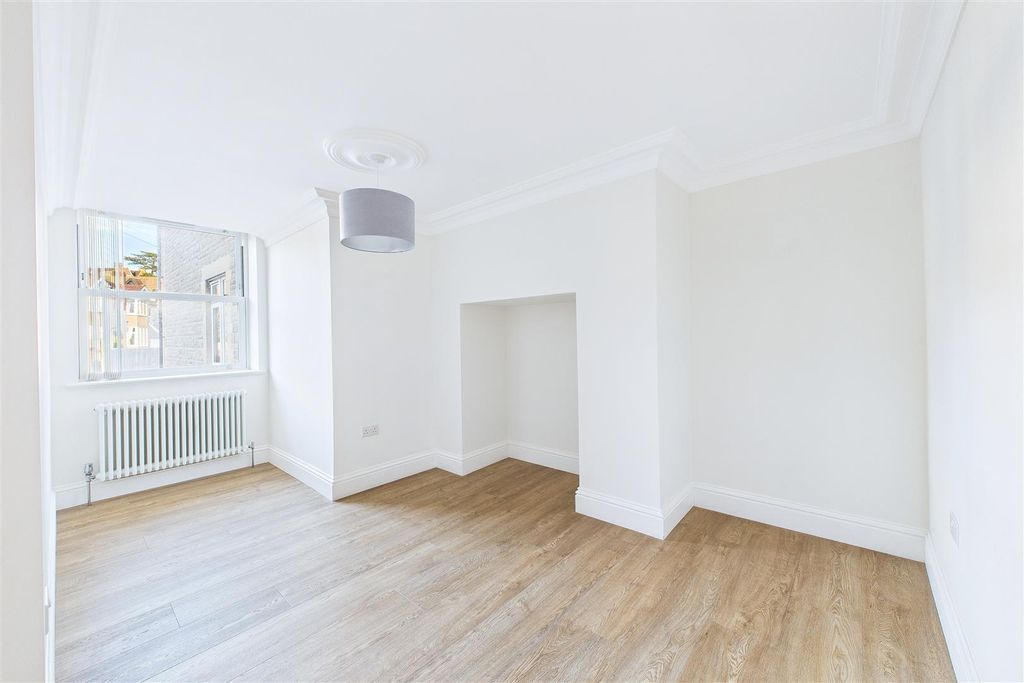 Additional image 8 of 3 bed flat for saleSt. Johns Road, Clevedon BS21