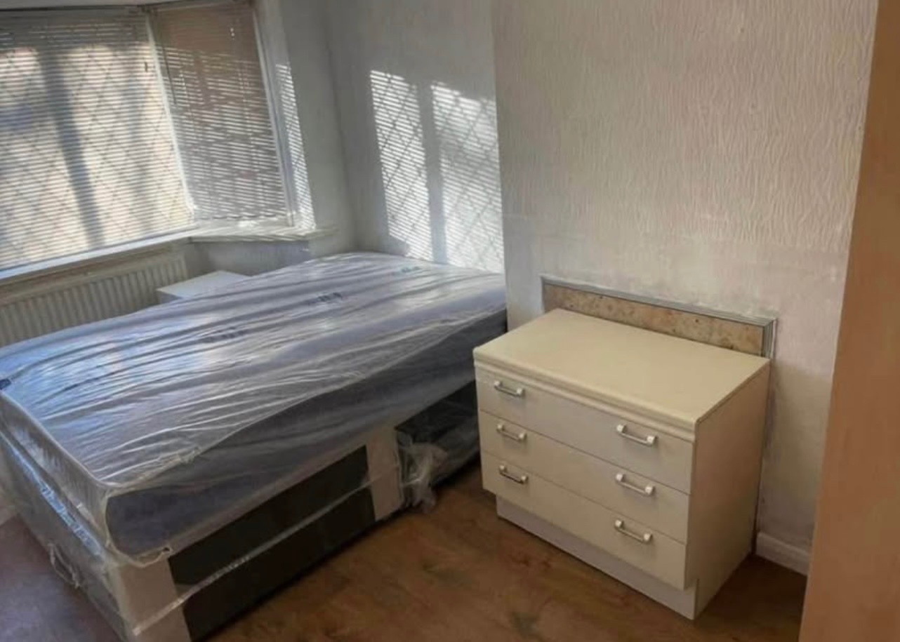 Room in a Shared House, Hathersage Road, B42, N1 7GU