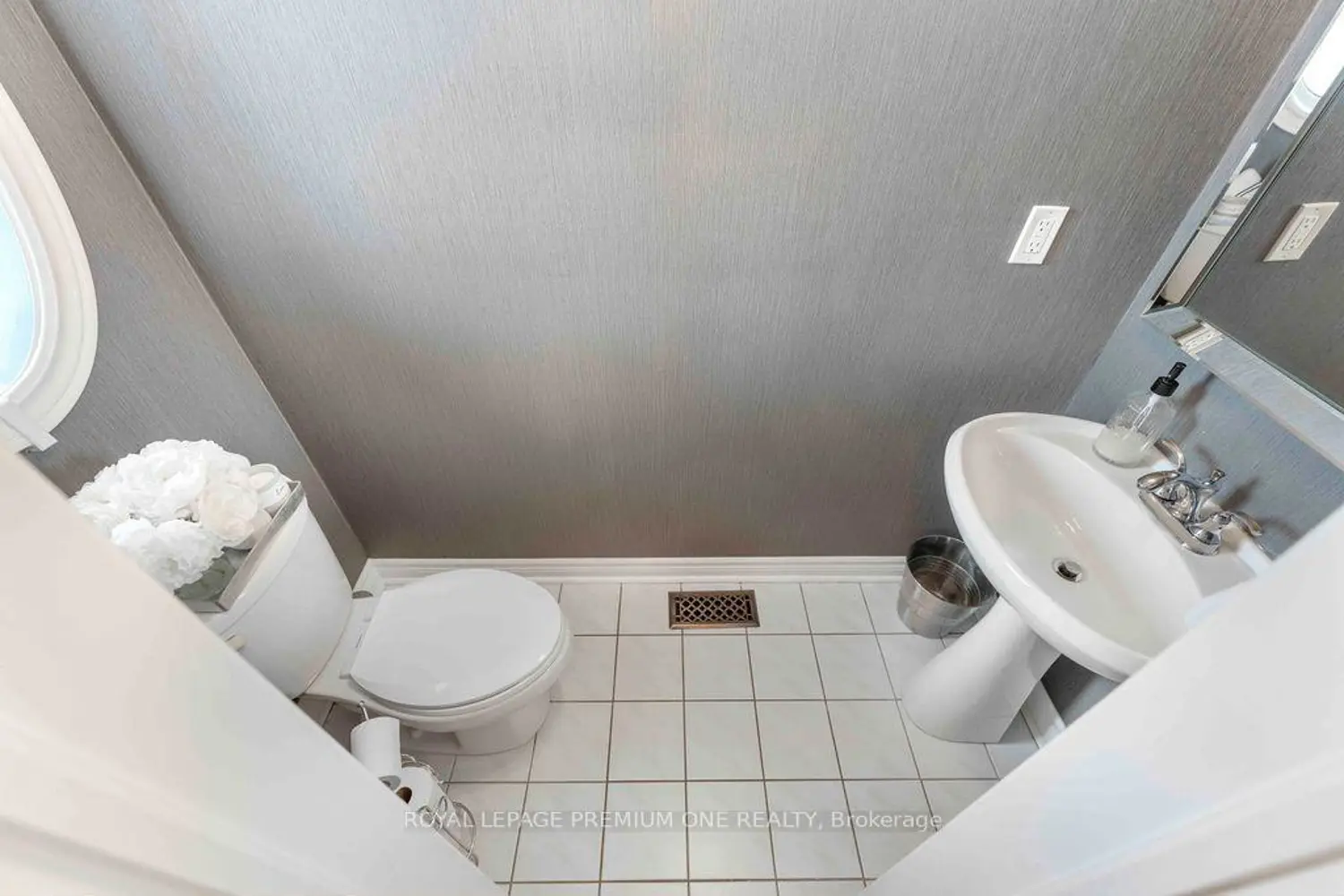 Additional image 6 of 99 Senator Way