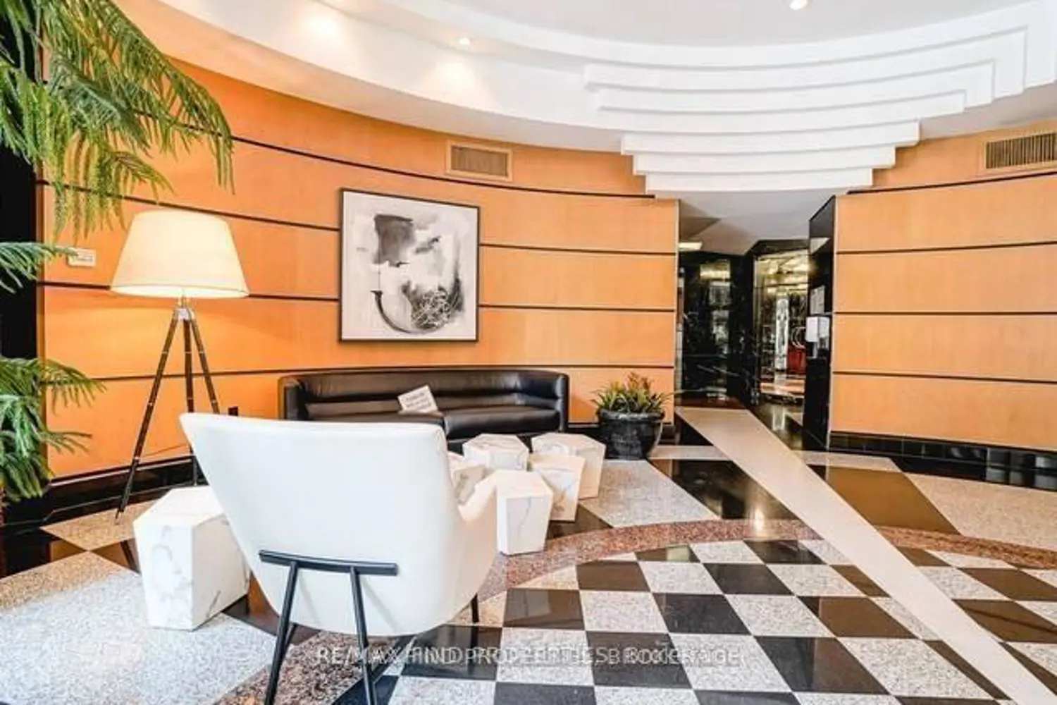 Additional image 13 of 33 University Avenue 604