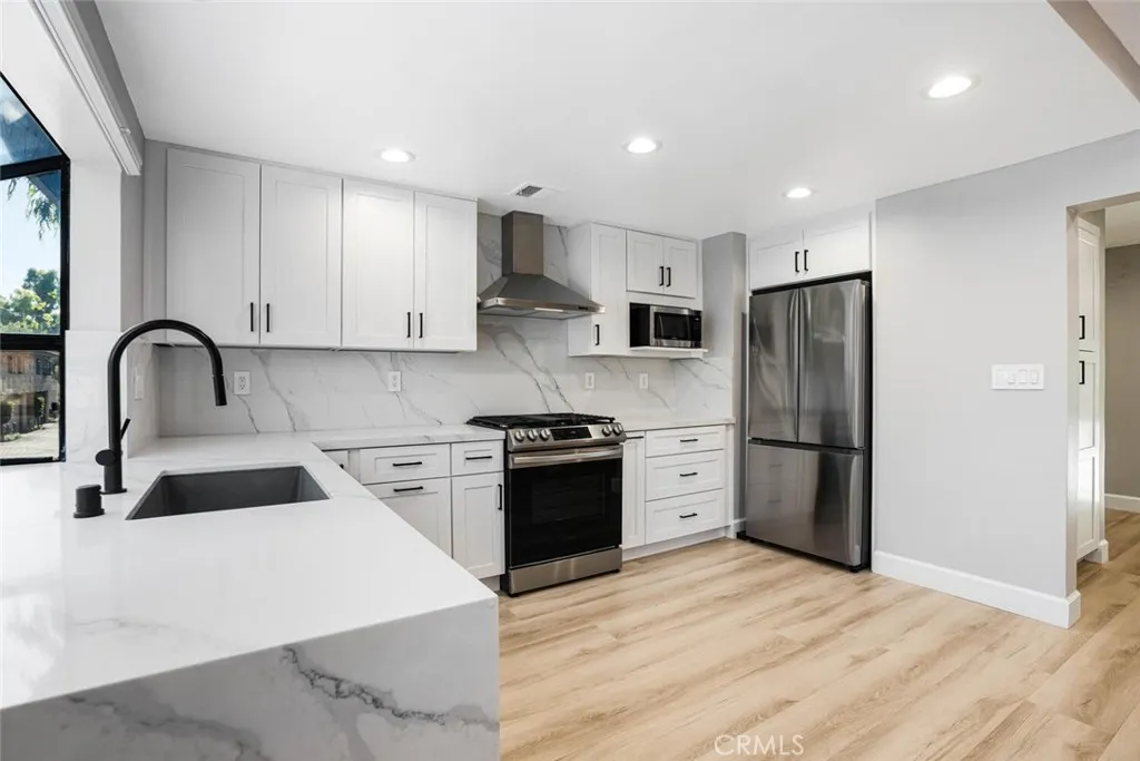 Additional image 37 of 5800 Owensmouth Avenue Unit 4, Woodland Hills, CA 91367