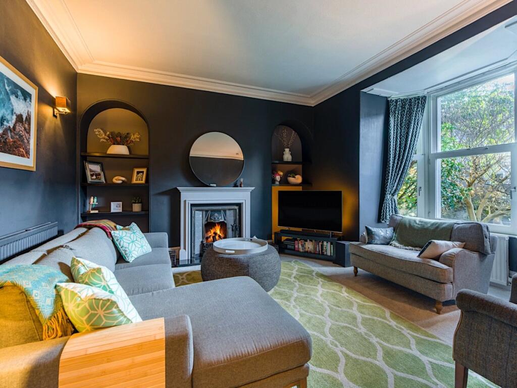 42 Beaconsfield Place, Aberdeen, AB15