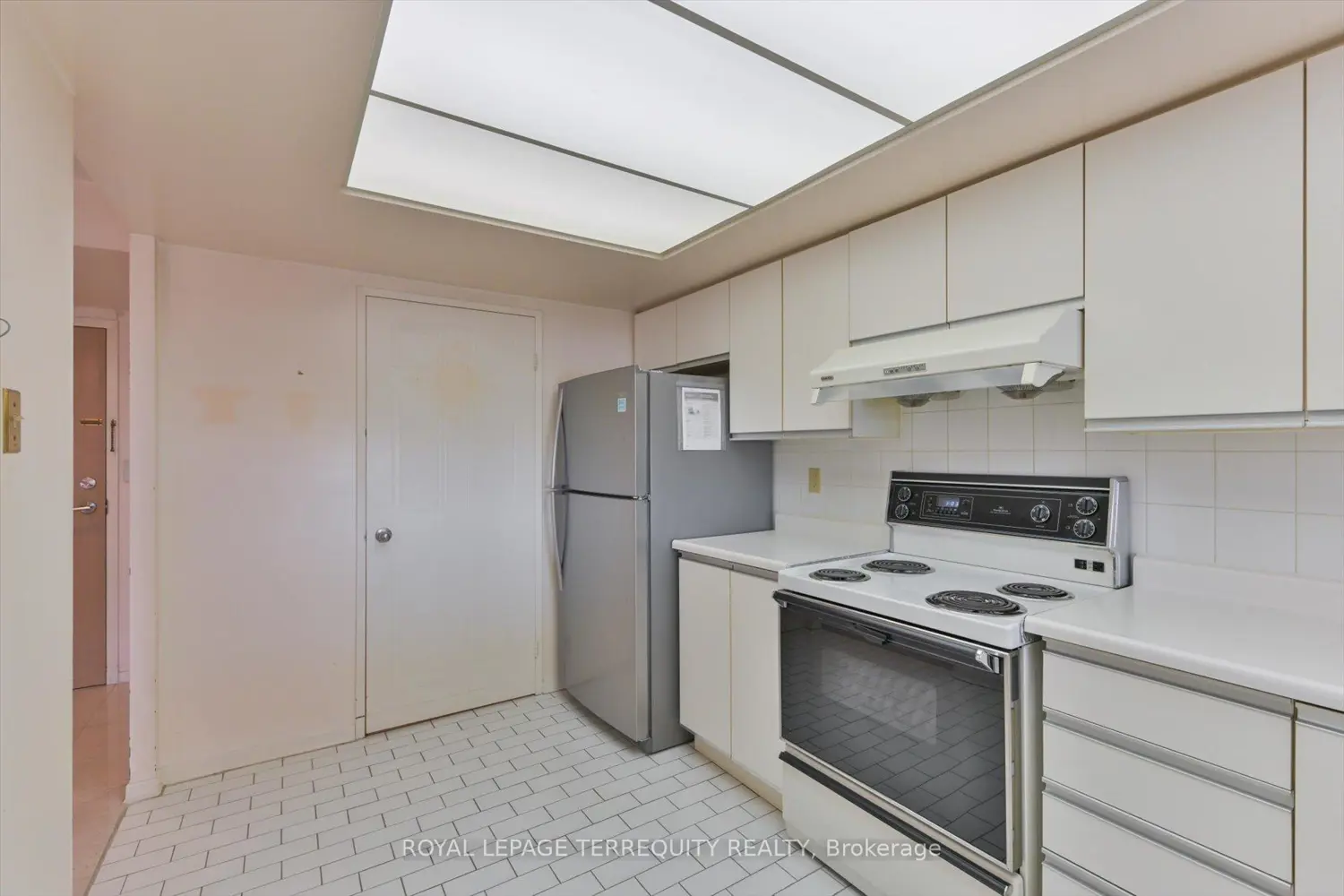 Additional image 7 of 5 Kenneth Avenue 907