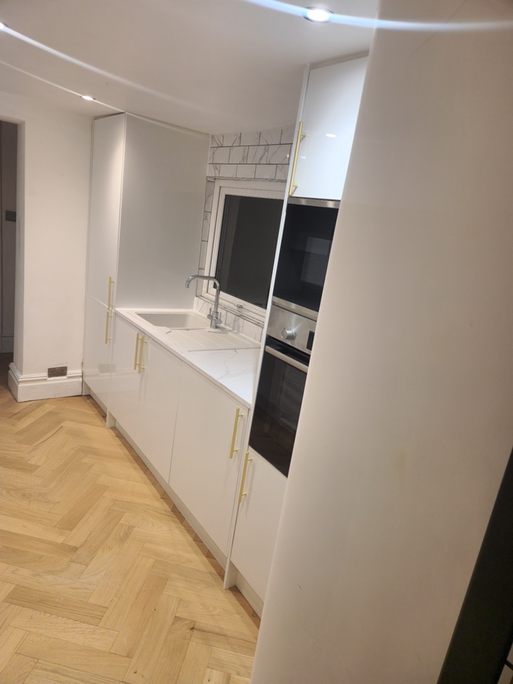 Additional image 2 of Room in a Shared House, Sandmere Road, SW4, N1 7GU