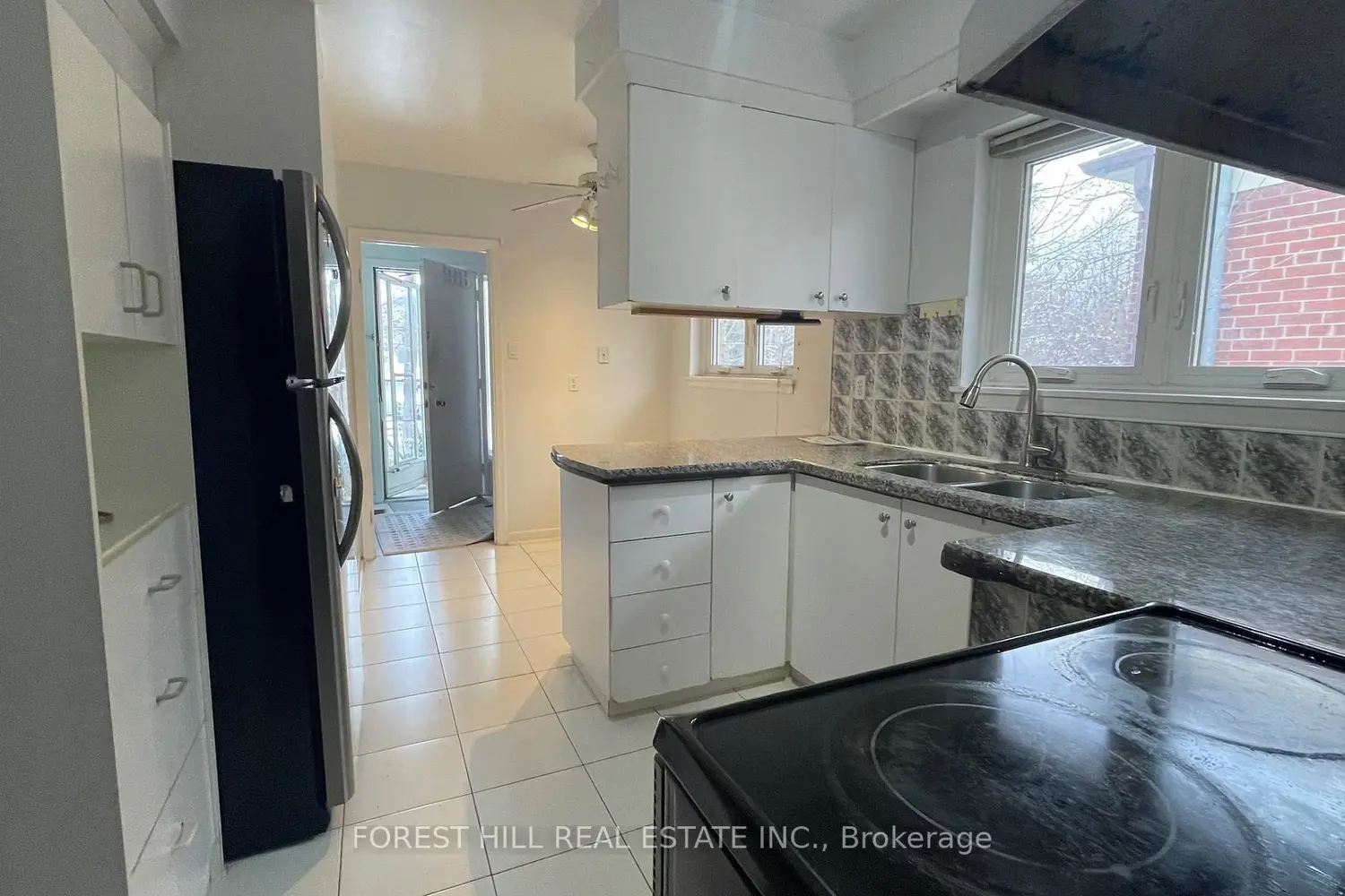 Additional image 3 of 155 Churchill Avenue